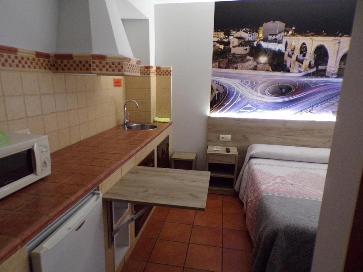 Hostal Serruchi Teruel Exterior foto